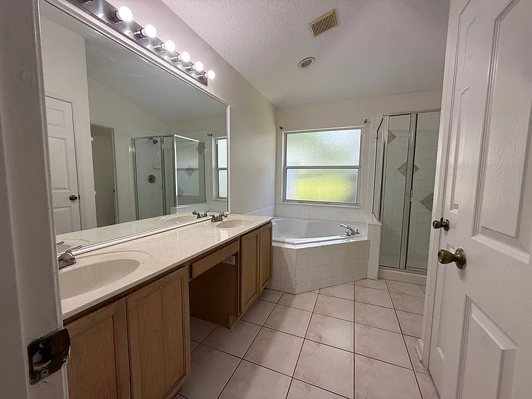 1905 Pine Bay Dr — Photo 7