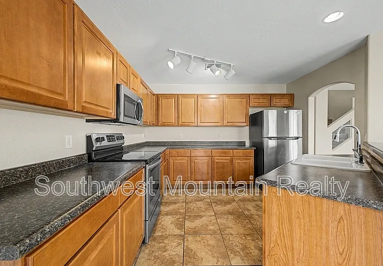 1399 E Saguaro Trl — Photo 9