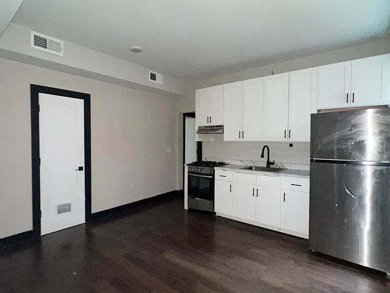 104 Belmont Ave #11E — Photo 2