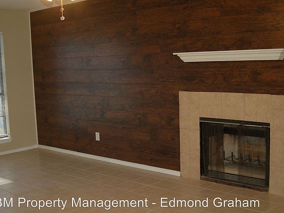 5th image of 1137 Valley View Dr