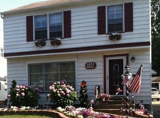 4054 Hinsdale Rd, South Euclid, OH 44121
