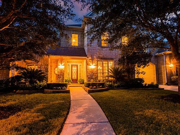 2nd image of 25510 Oakton Springs Dr