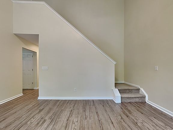 5th image of 6209 Patric Alan Ct