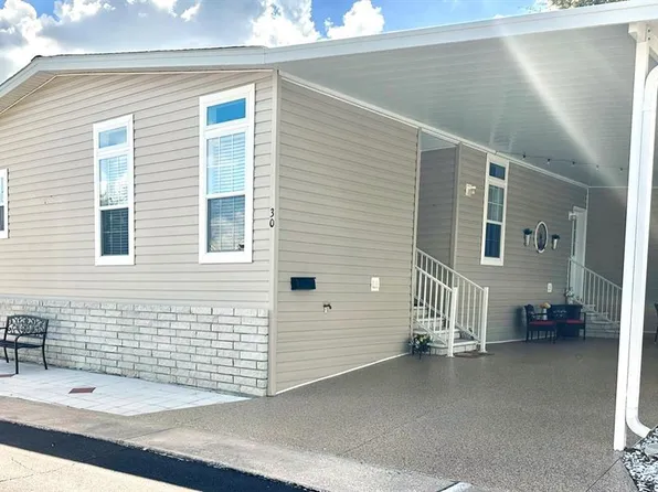 30 Thatch Palm St W #30, Largo, FL 33770