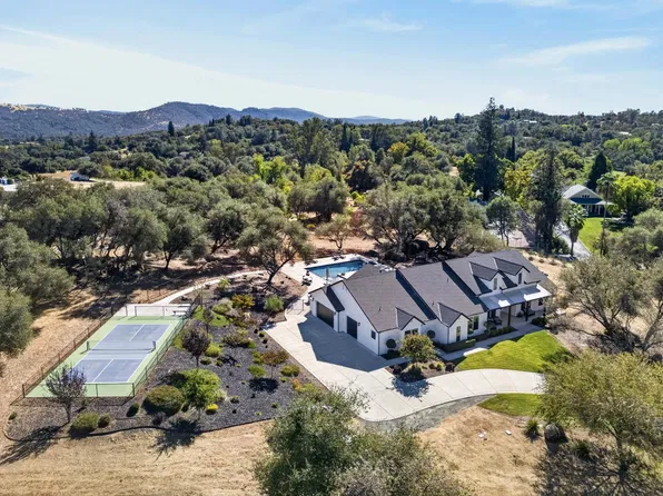 9900 Green Hill Ct, Newcastle, CA 95658