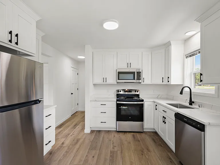 424 E Union St #436 — Photo 13