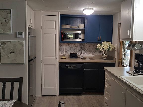 4th image of 1009 17th St