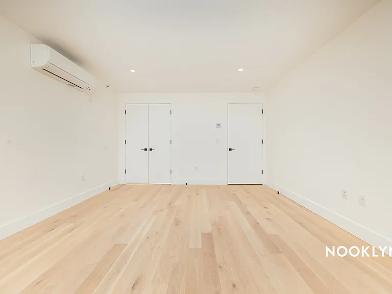 1901 10th Ave #1C — Photo 10