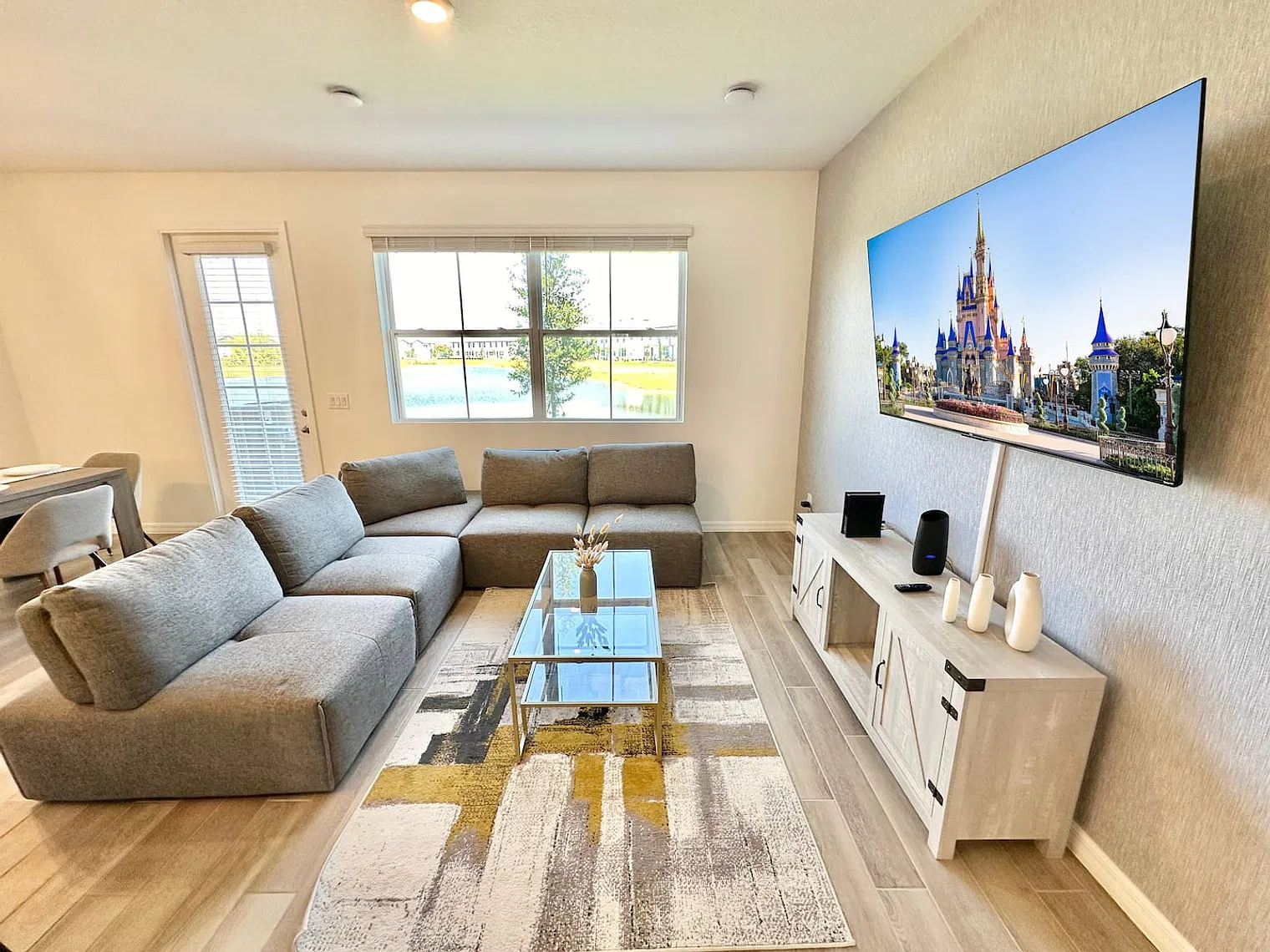 3 bed, 2.5 bath, 1614 sqft, $2,893 — Photo 3