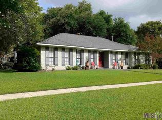 5615 Tee Dr, Zachary, LA 70791