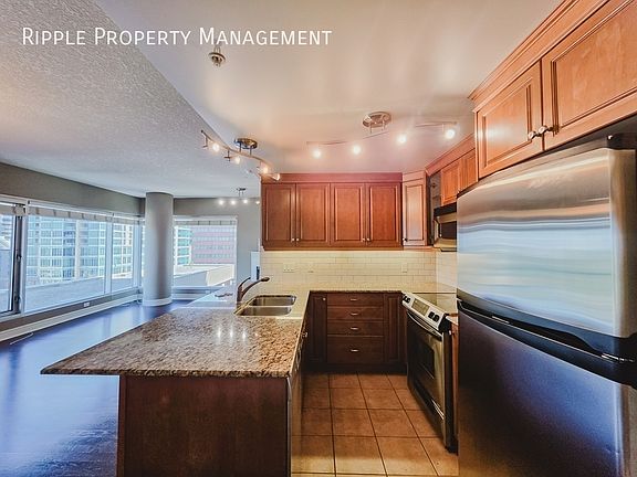 4th image of 920 5th Ave SW Unit 804