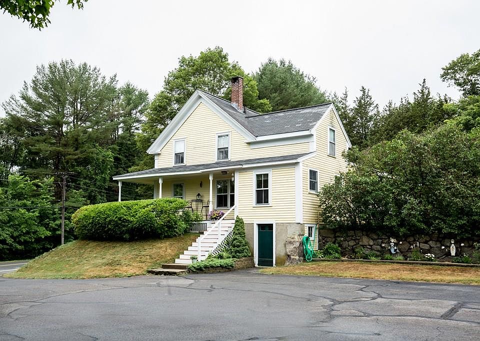 1st image of 212 Moulton St