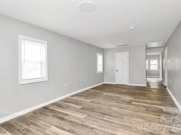 55 Dunn St, Belmont, NC 28012