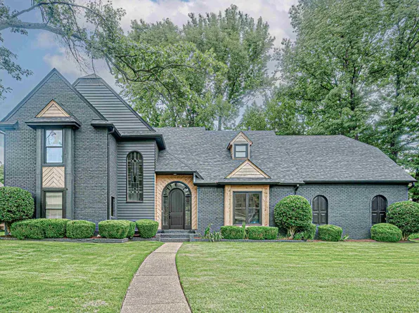 8406 Silverthorn Cv, Germantown, TN 38139