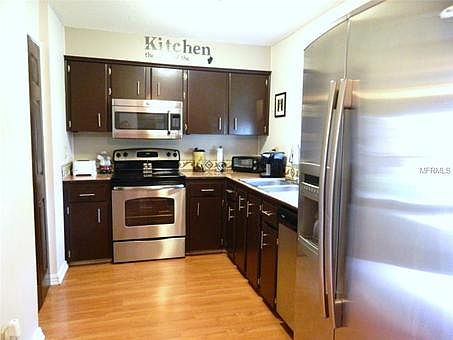 3rd image of 8121 Powell Dr