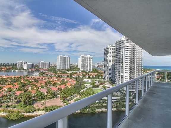 5th image of 20505 E Country Club Dr APT 1936