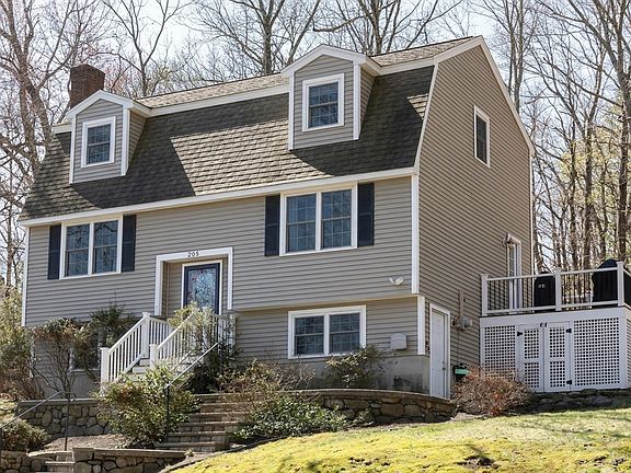 2nd image of 205 Golden Hill Ave