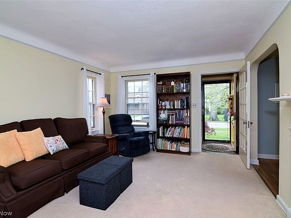 5th image of 1272 Winston Rd