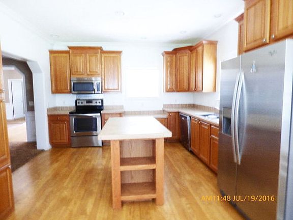 4th image of 148 Beacon Ct