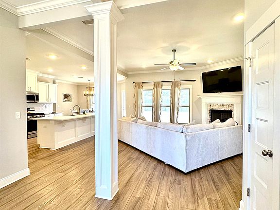 2nd image of 7872 Calverton St