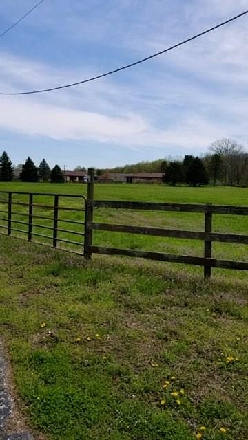 2nd image of 5601 S Bluff Rd