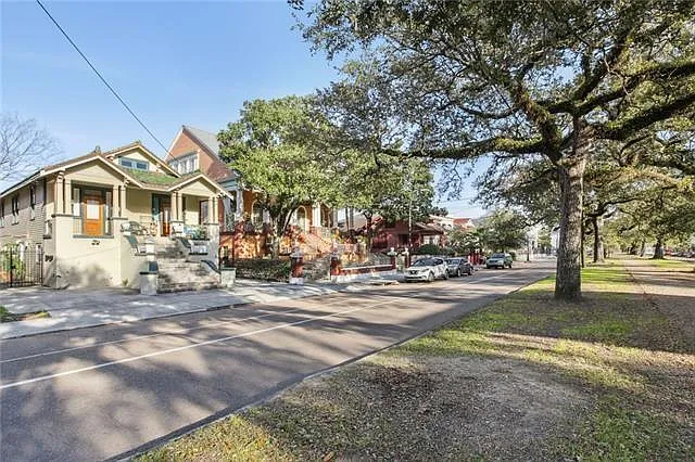 1831 Esplanade Ave — Photo 3
