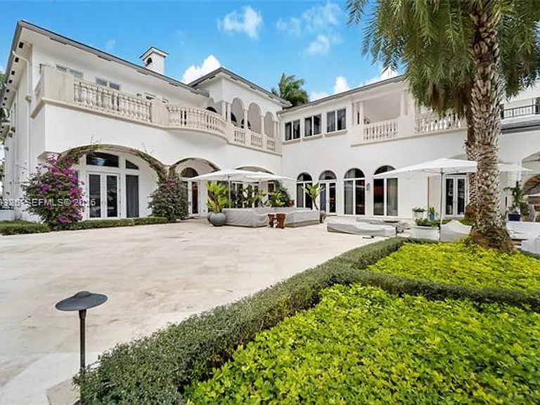 100 Palm Ave — Photo 12