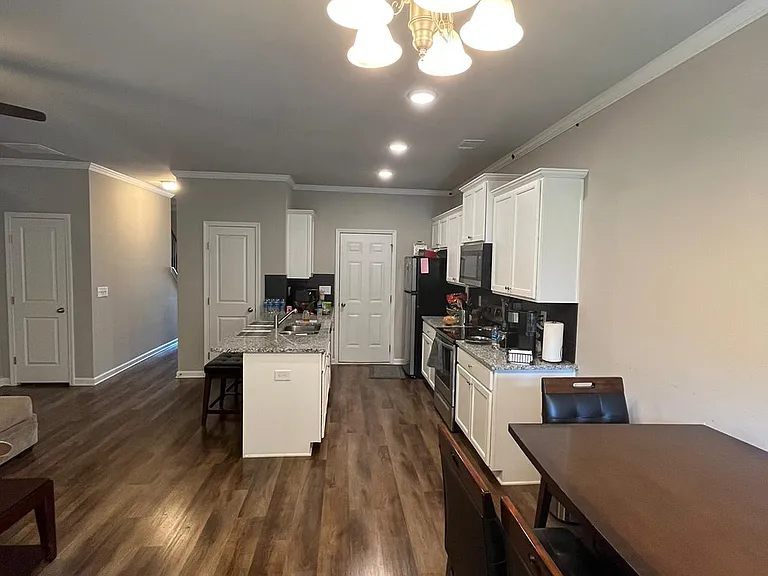 3659 Acorn Dr — Photo 11