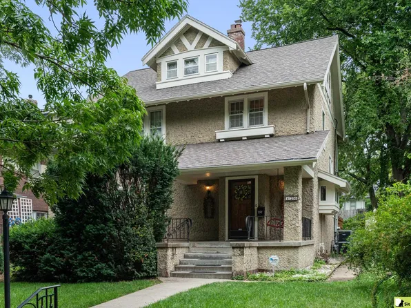 426 N 38th Ave, Omaha, NE 68131