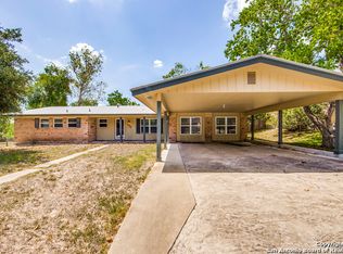 705 Loma Vista St, Kenedy, TX 78119