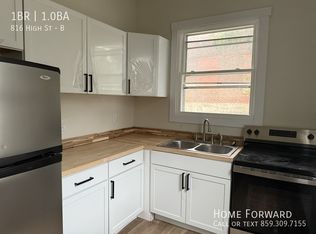 816 High St #B, Paris, KY 40361