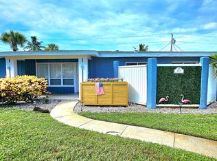 117 W Pasco Ln, Cocoa Beach, FL 32931