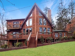 328 Springbrook Rd, Shohola, PA 18458