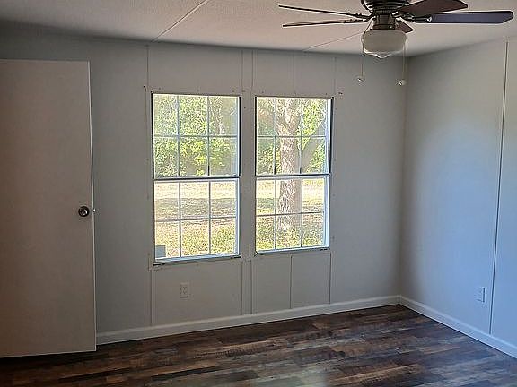 4th image of 3216 Boone Dr