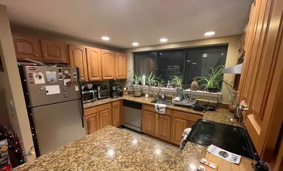3 bed, $4,900 — Photo 3