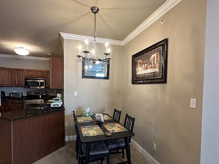 2537 Suncrest Vlg — Photo 4