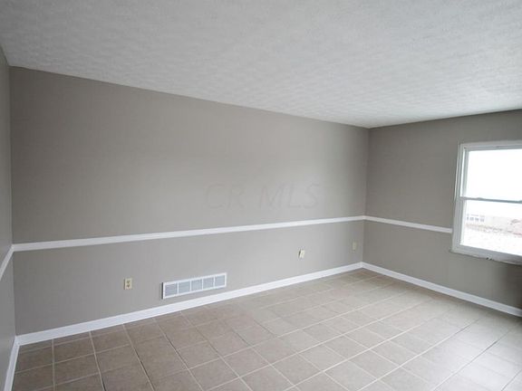4th image of 2324 Park Ridge Dr