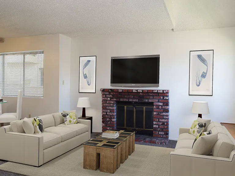 Panorama Pines Apartments — Photo 14