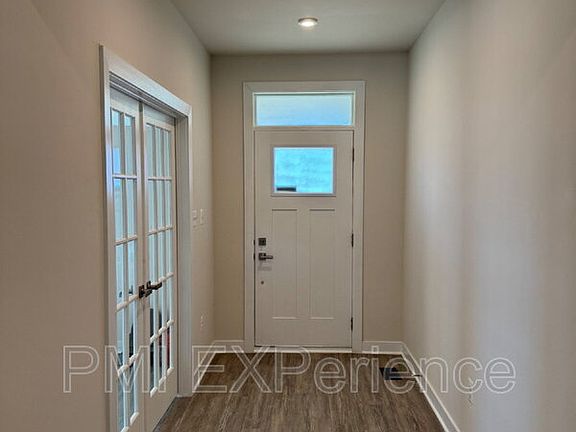 4th image of 2609 Skeeter Ct