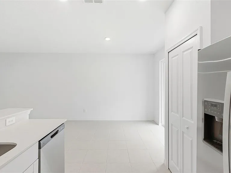 9851 Feaster Dr — Photo 19