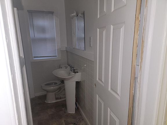 5th image of 19439 Norwood St #2