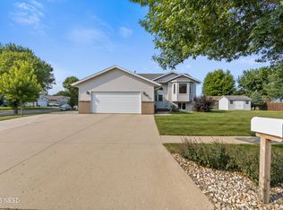 601 18th Ave NE, Watertown, SD 57201