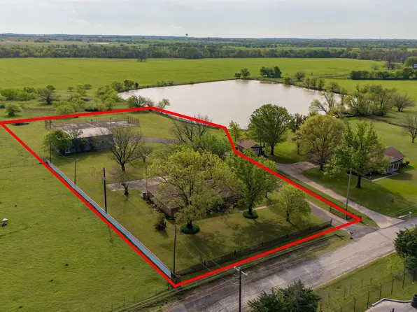 3744 Weaver, Gainesville, TX 76240