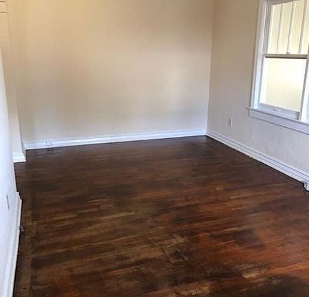 5th image of 408-410 NE 1st Ave