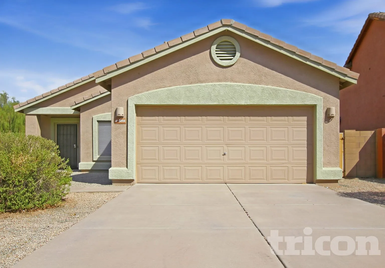 8014 W Lumbee Street Phoenix AZ — Photo 1