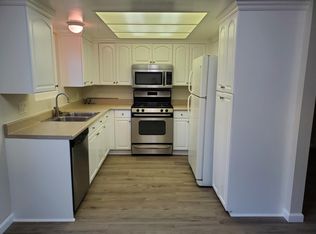 3223 Fairesta St #3, La Crescenta, CA 91214