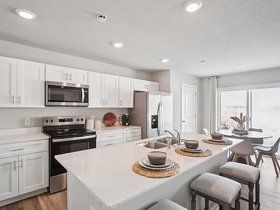 2nd image of 1058 Maple St