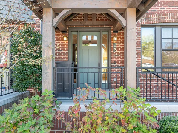 233 Broadway St, Asheville, NC 28801