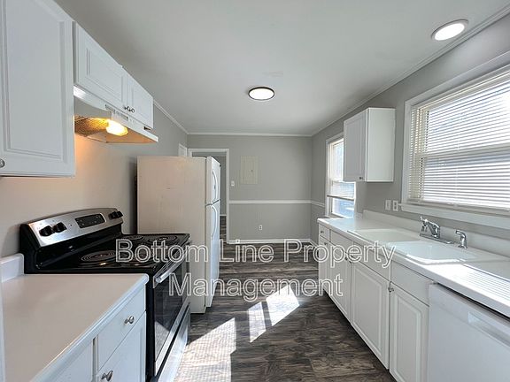 5th image of 1529 Newcastle St