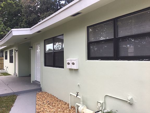 4th image of 972 NE 38th St